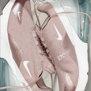 New in box mauve air max 270